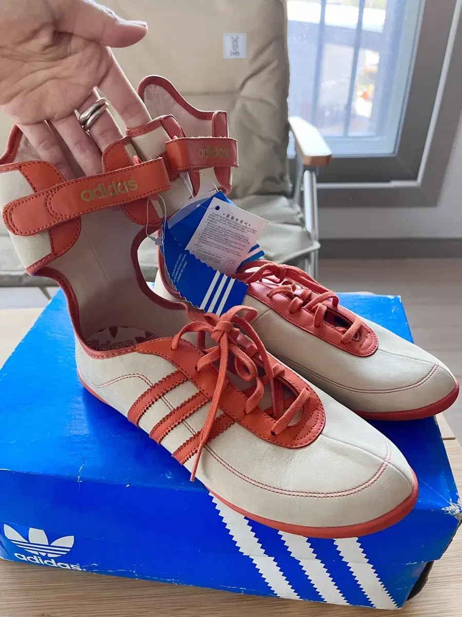 adidas] メリージェーンハイスニーカー